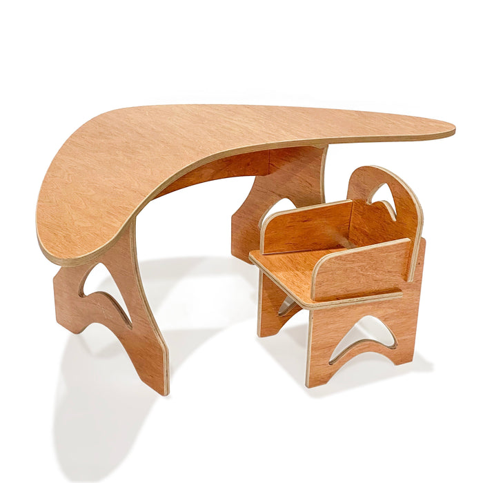 Boomerang Table and Chairs